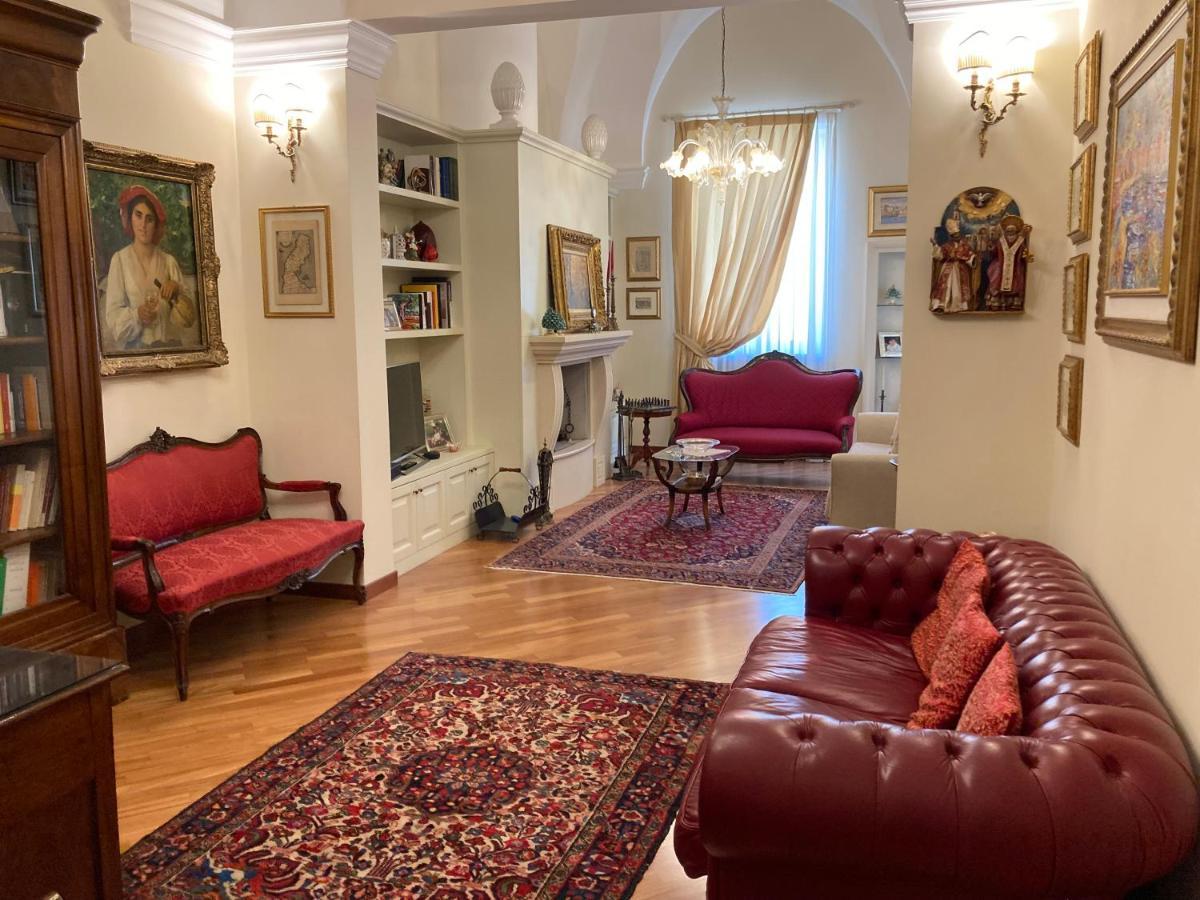 B&B Ai Due Santi Lecce Esterno foto